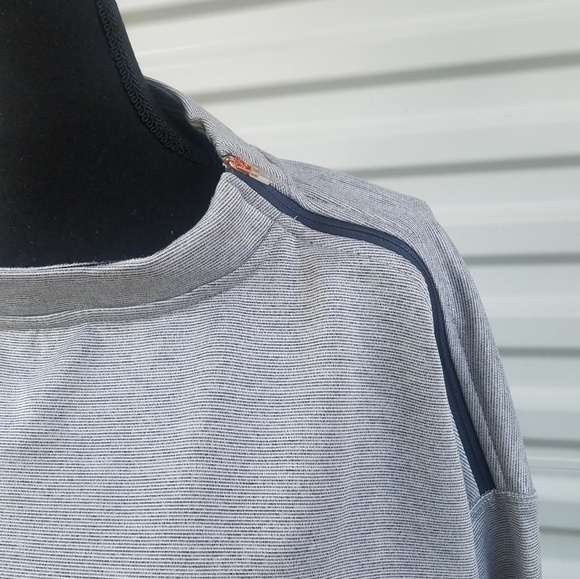 Champion long sleeve grey sweatshirt - Picture 2 of 7